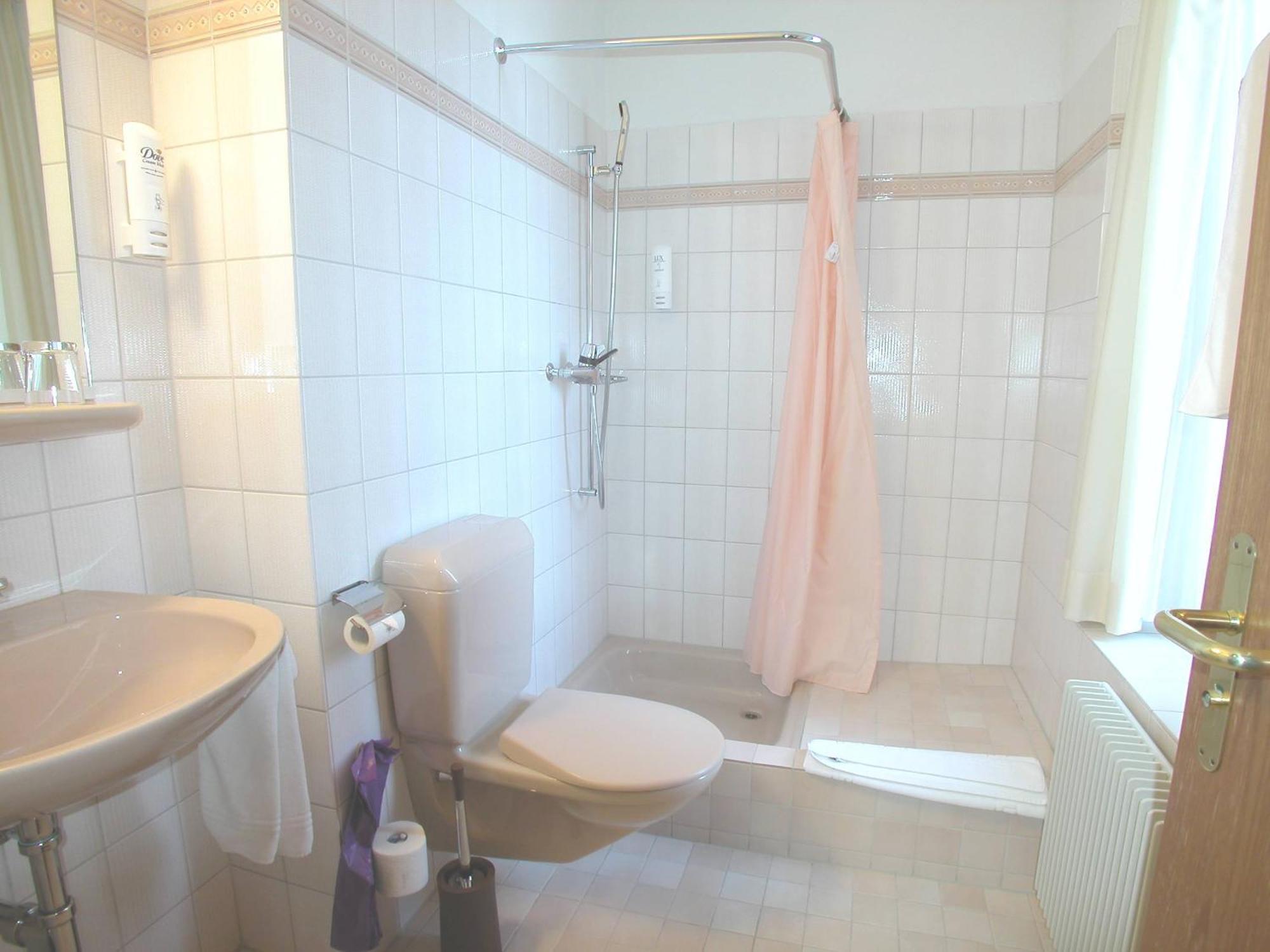 Hotel Post Glarnerhof Glarus Eksteriør billede