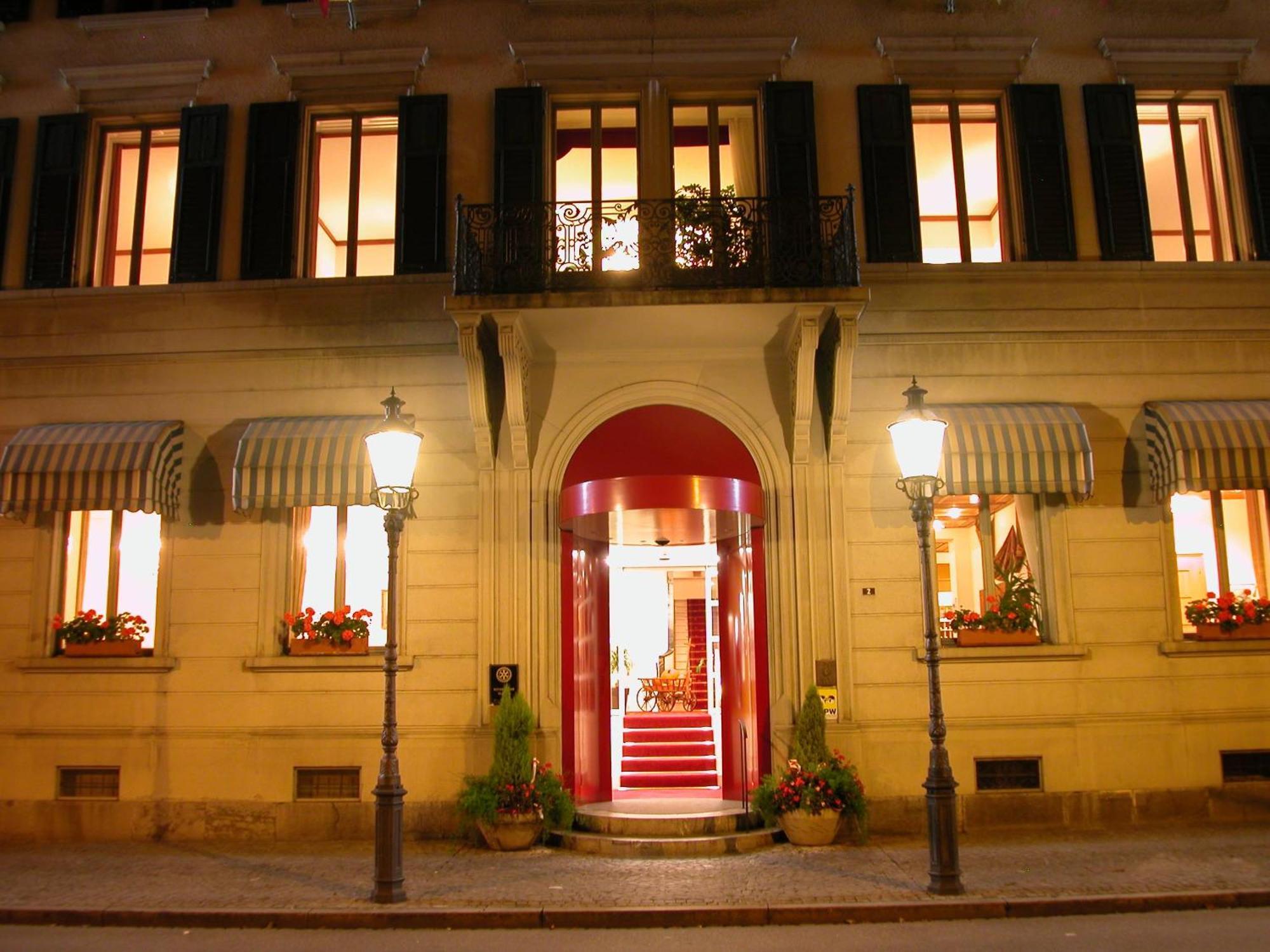 Hotel Post Glarnerhof Glarus Eksteriør billede