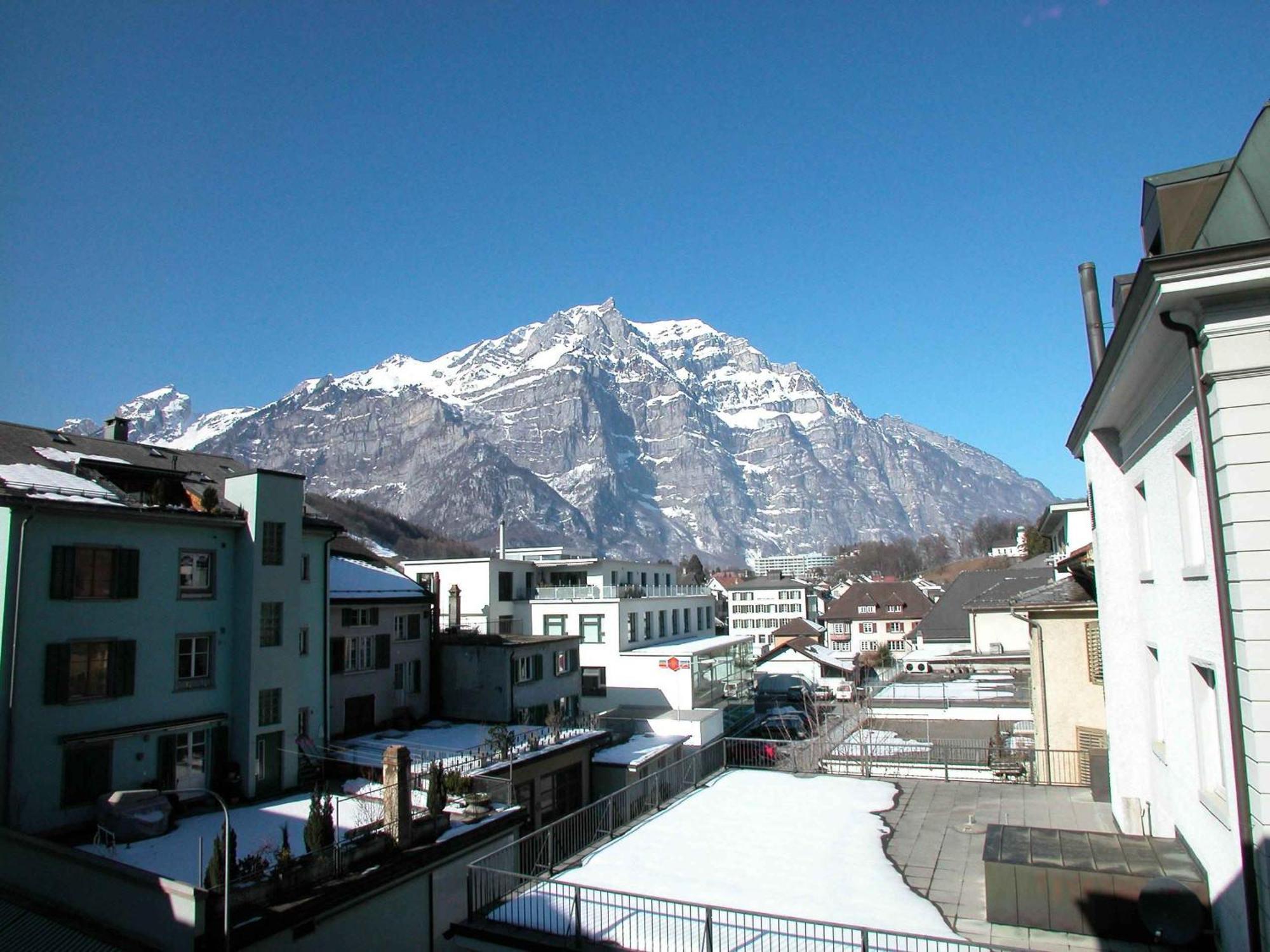 Hotel Post Glarnerhof Glarus Eksteriør billede