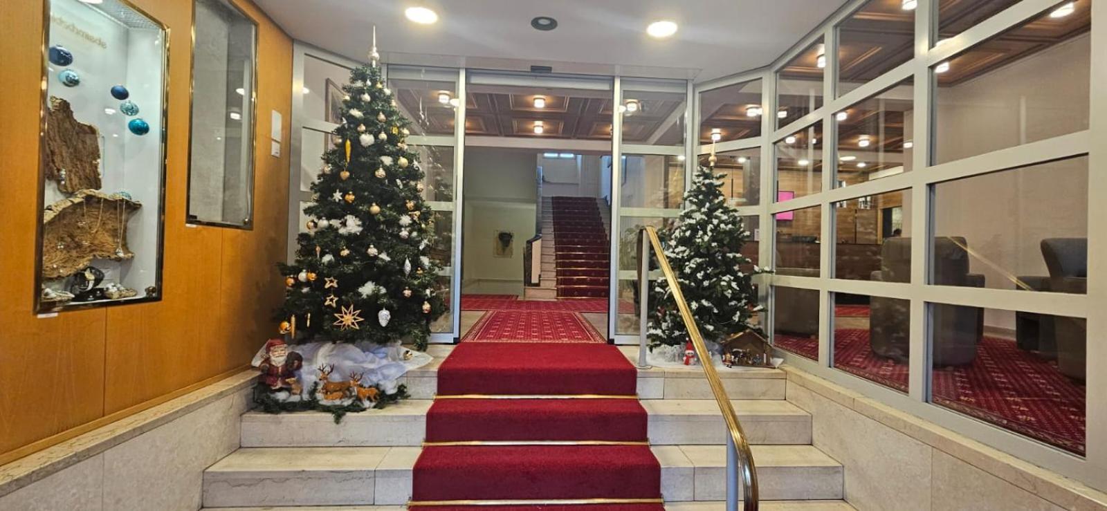 Hotel Post Glarnerhof Glarus Eksteriør billede